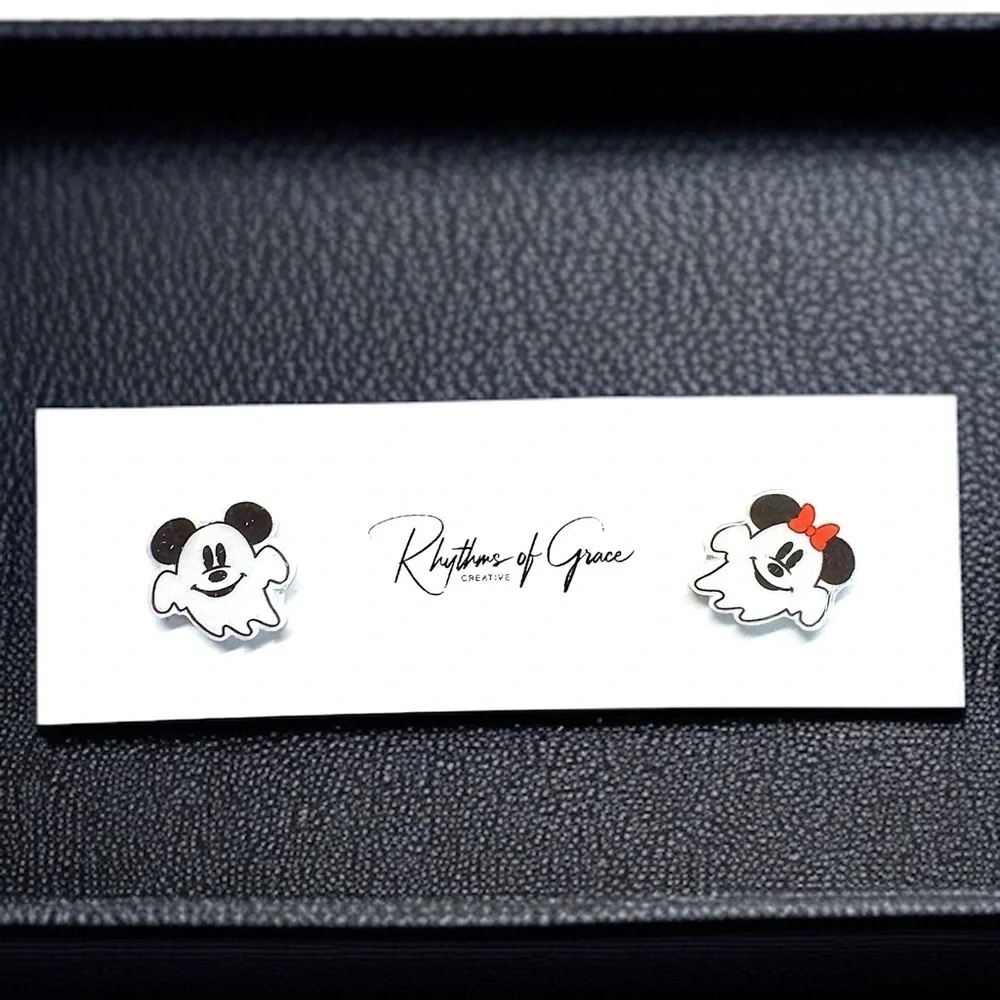 🎃 Hauntingly Cute Halloween Stud Earrings – Spooktacular Styles Await! 👻 NWT